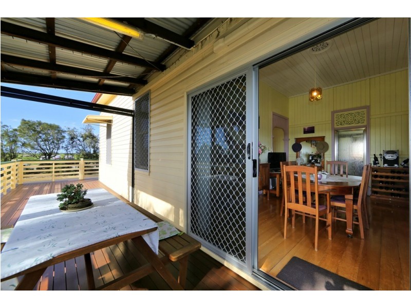 79 ZIELKE AVENUE, Kalkie QLD 4670