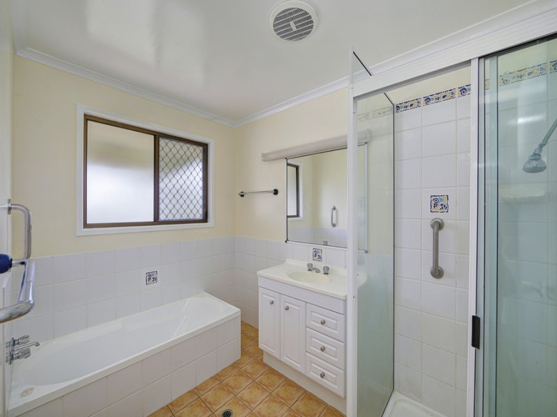 15 DIAMOND STREET, Millbank QLD 4670