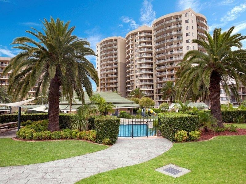 906/91B Bridge Road, Westmead NSW 2145