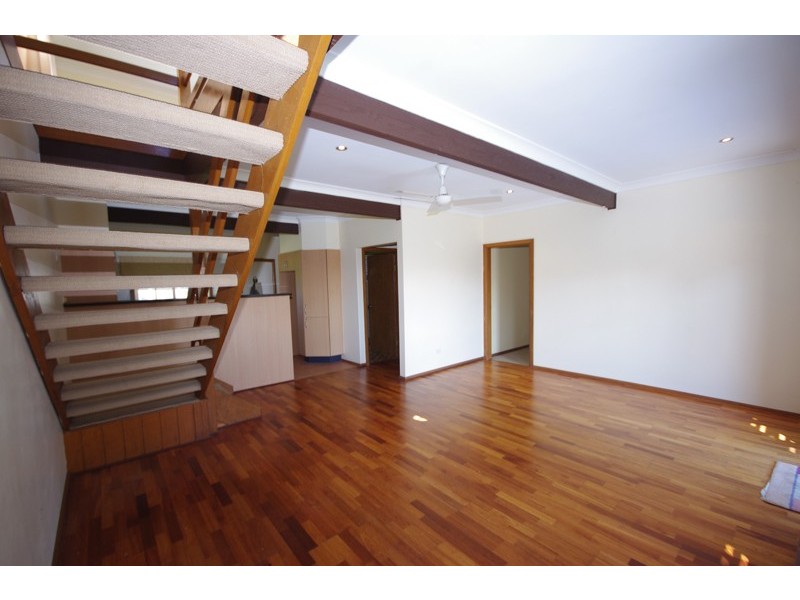 10 Ophir Street, Orient Point NSW 2540