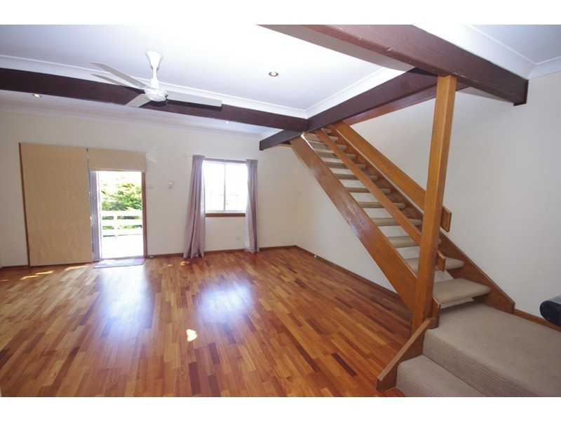 10 Ophir Street, Orient Point NSW 2540