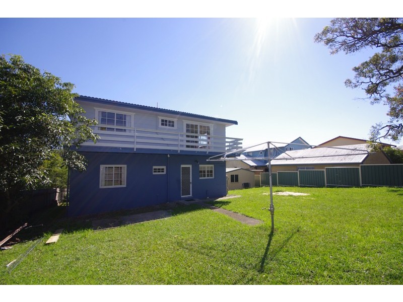 10 Ophir Street, Orient Point NSW 2540
