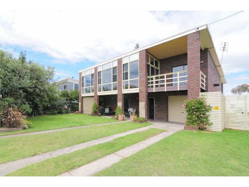 26 Warrain Crescent, Currarong NSW 2540