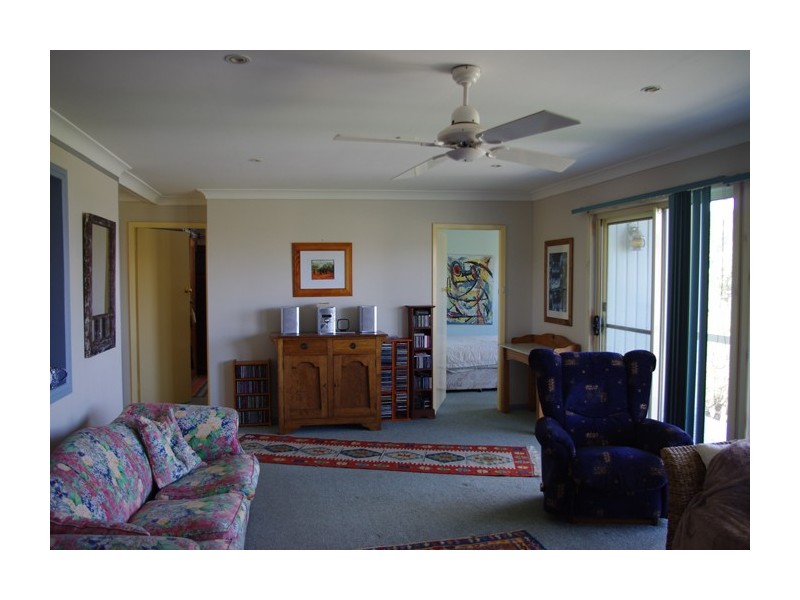 39 Eastbourne Avenue, Culburra Beach NSW 2540