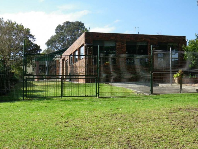 6 Orontes Street, Orient Point NSW 2540