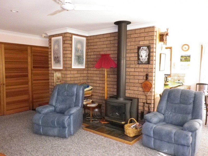 6 Orontes Street, Orient Point NSW 2540