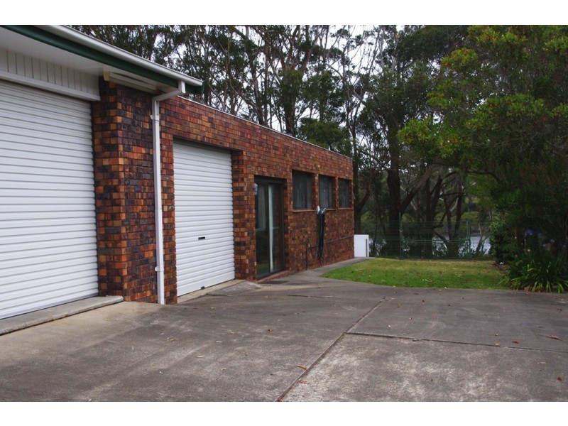 6 Orontes Street, Orient Point NSW 2540