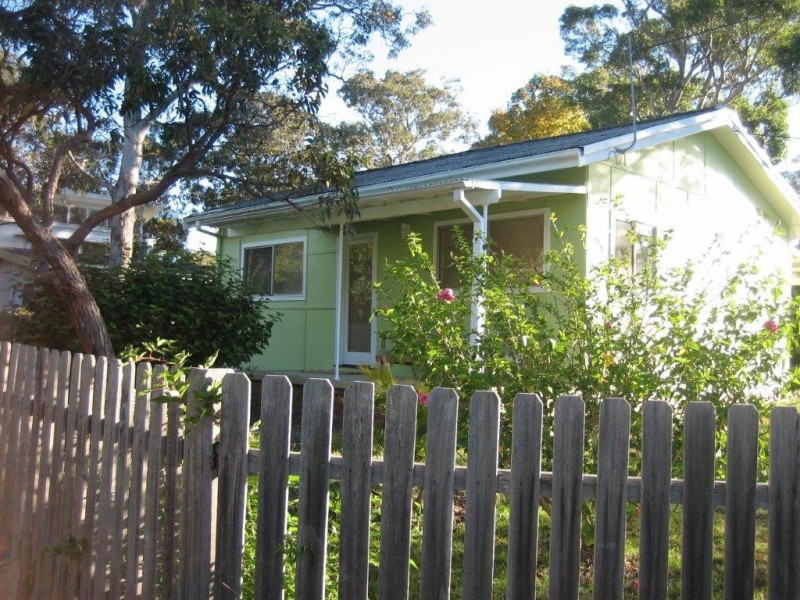 1 Flora Street, Culburra Beach NSW 2540