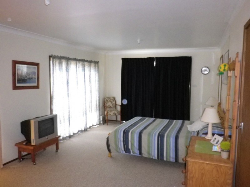 30 Orient Avenue, Orient Point NSW 2540