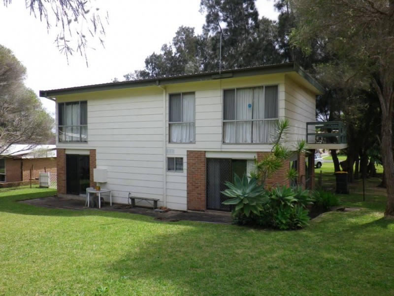 30 Orient Avenue, Orient Point NSW 2540