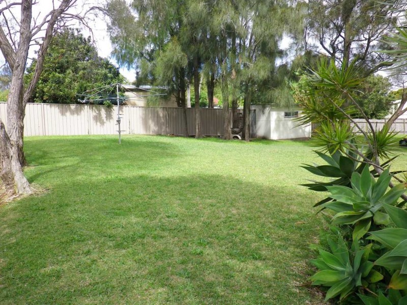 30 Orient Avenue, Orient Point NSW 2540