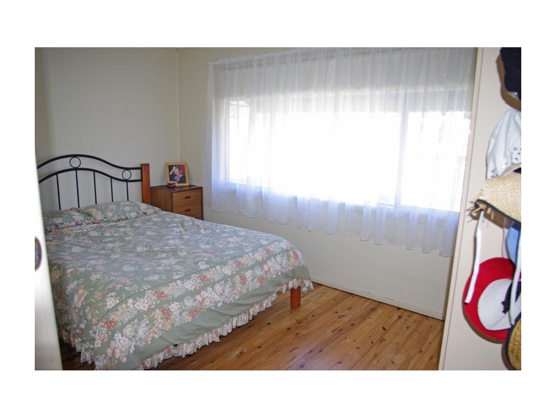 10 Carlton Crescent, Culburra Beach NSW 2540