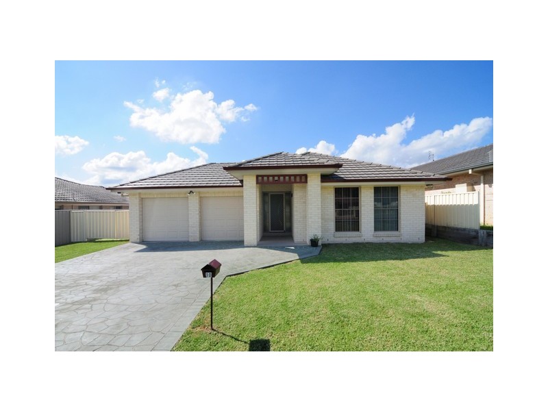 10 Kembla Close, Nowra NSW 2541