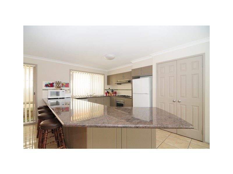 10 Kembla Close, Nowra NSW 2541