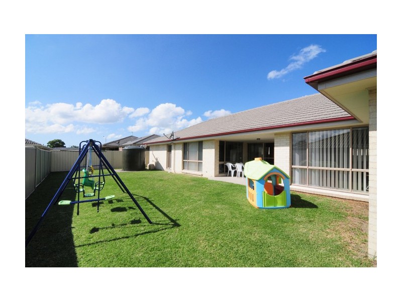 10 Kembla Close, Nowra NSW 2541