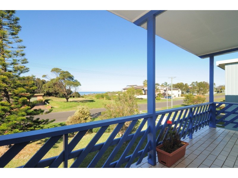 37 Eastbourne Avenue, Culburra Beach NSW 2540