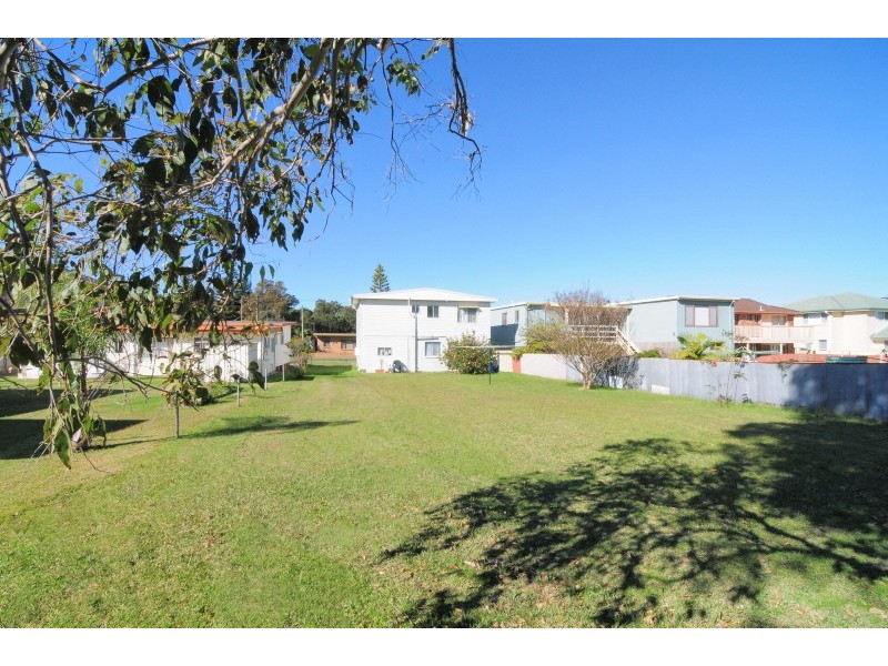 37 Eastbourne Avenue, Culburra Beach NSW 2540