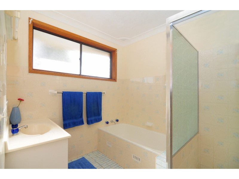 8 Greenbank Grove, Culburra Beach NSW 2540