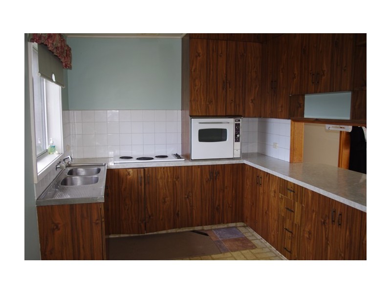 4 Eastbourne Ave, Culburra Beach NSW 2540