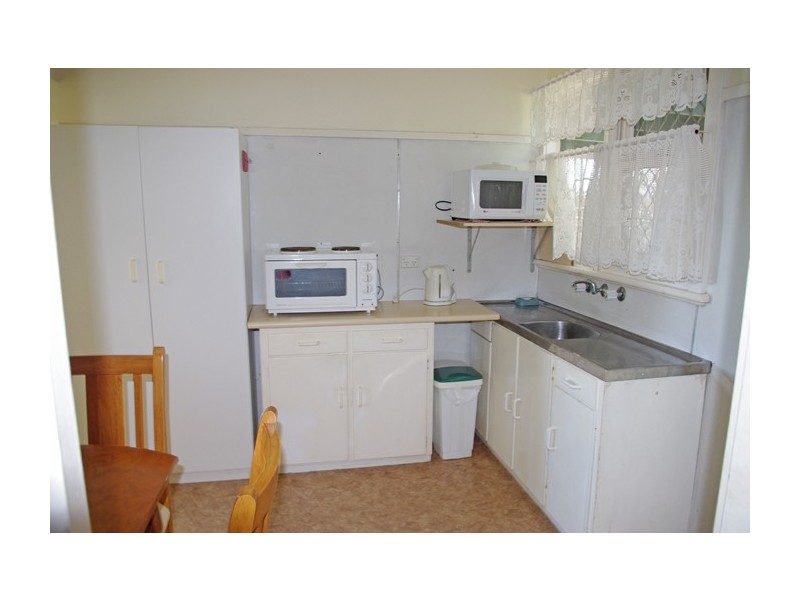 6 Orient Avenue, Orient Point NSW 2540