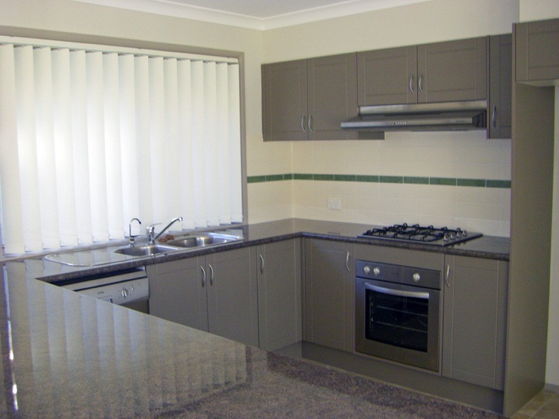 10 Kembla Close, Nowra NSW 2541