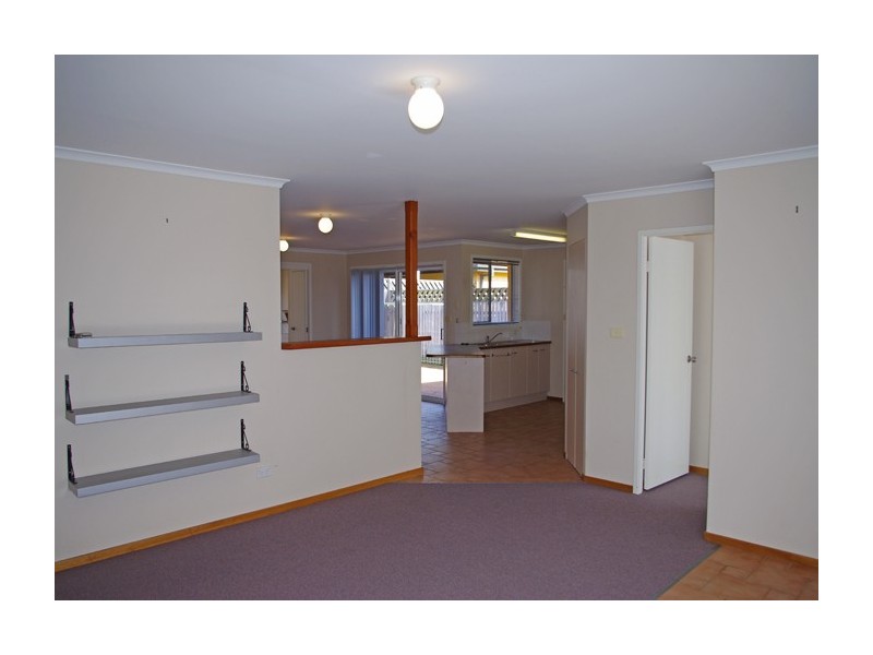 1/180 Prince Edward Avenue, Culburra Beach NSW 2540