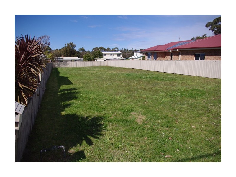 77 Carlton Crescent, Culburra Beach NSW 2540