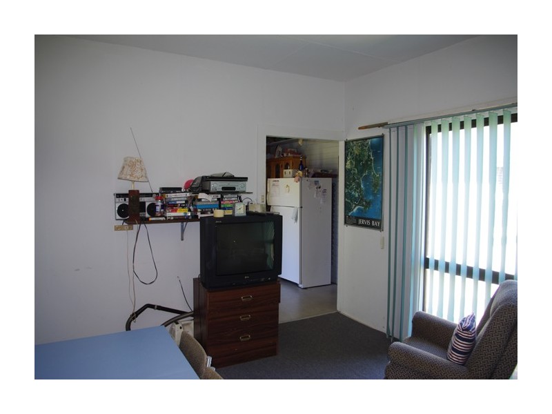 18 Penguins Head Rd, Culburra Beach NSW 2540