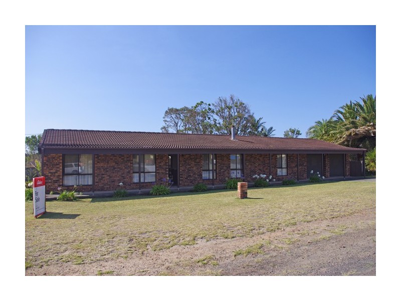 13 The Triangle, Culburra Beach NSW 2540