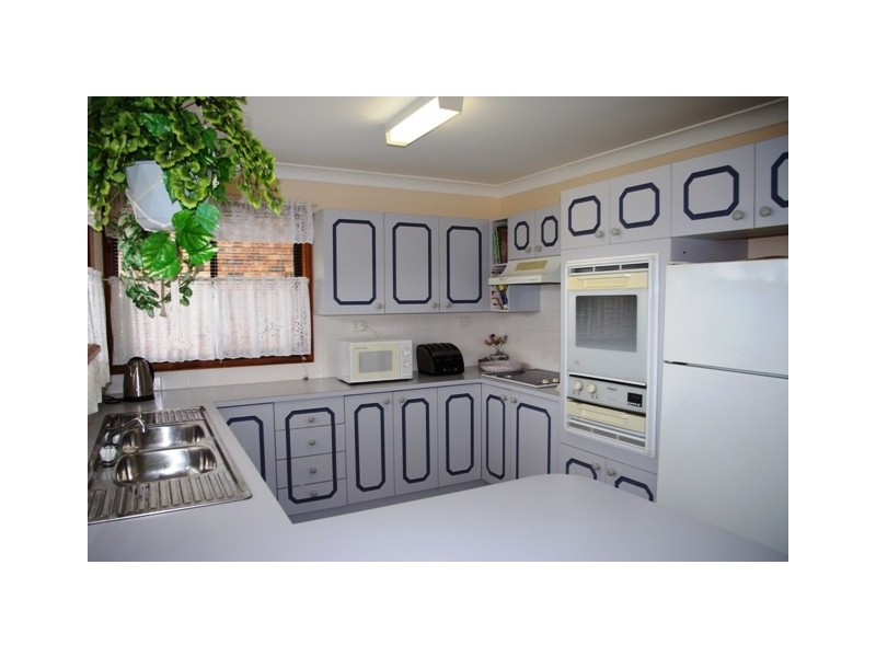 13 The Triangle, Culburra Beach NSW 2540