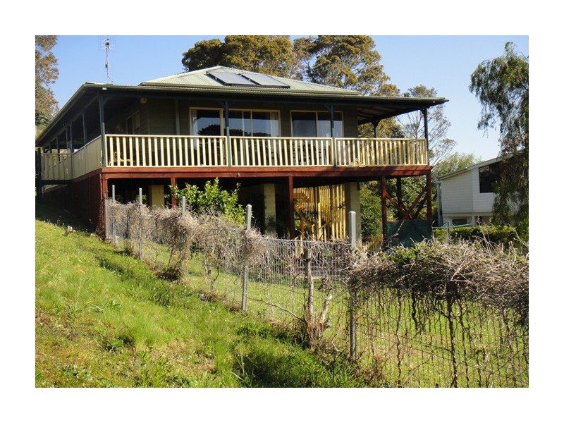 1 Berrellan Street, Greenwell Point NSW 2540