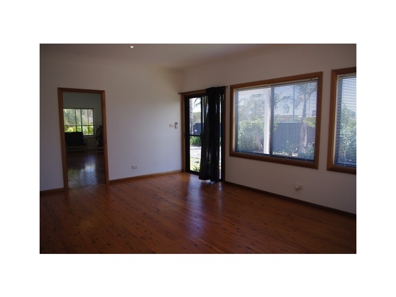 6 West Crescent, Culburra Beach NSW 2540