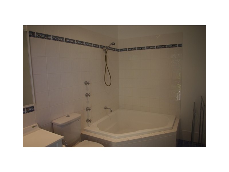 6 West Crescent, Culburra Beach NSW 2540