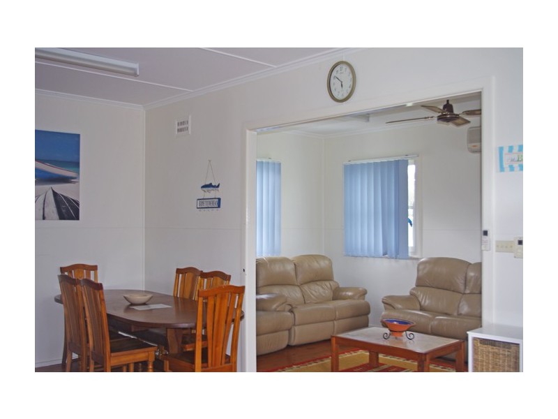 11 Farrant Avenue, Culburra Beach NSW 2540