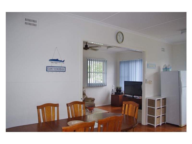 11 Farrant Avenue, Culburra Beach NSW 2540