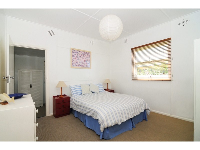 5 Farrant Avenue, Culburra Beach NSW 2540