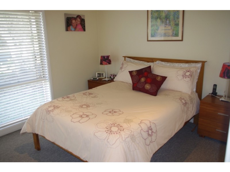 19 Eastbourne Avenue, Culburra Beach NSW 2540