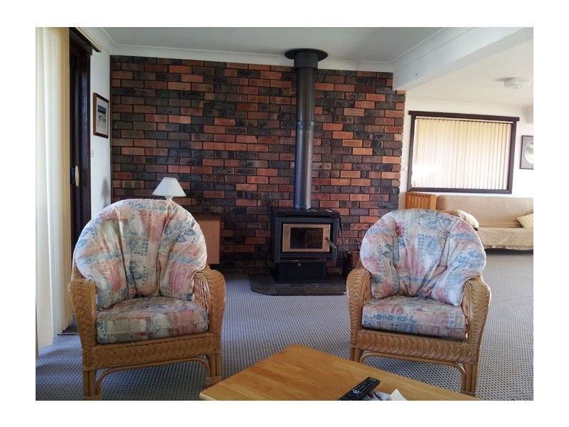 64 Eastbourne Avenue, Culburra Beach NSW 2540