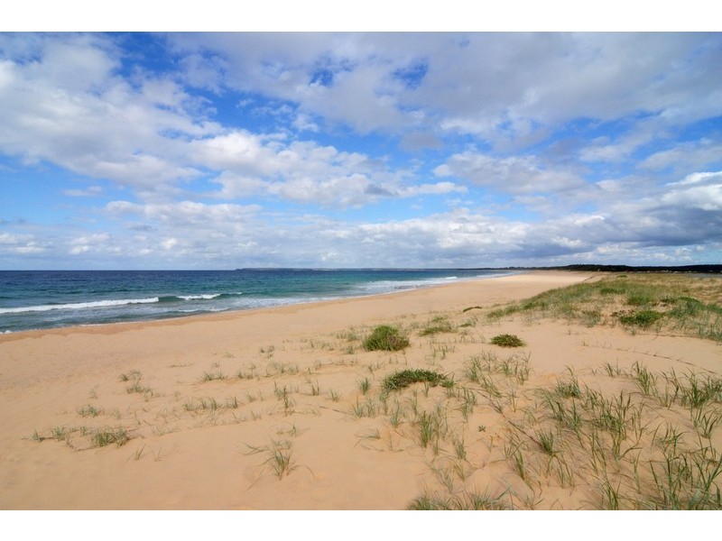 64 Eastbourne Avenue, Culburra Beach NSW 2540