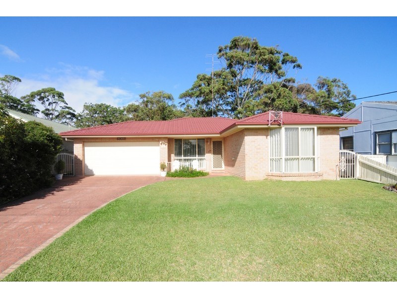 39 Carlton Crescent, Culburra Beach NSW 2540