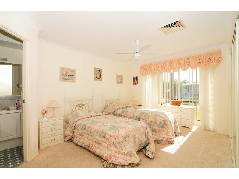 39 Carlton Crescent, Culburra Beach NSW 2540