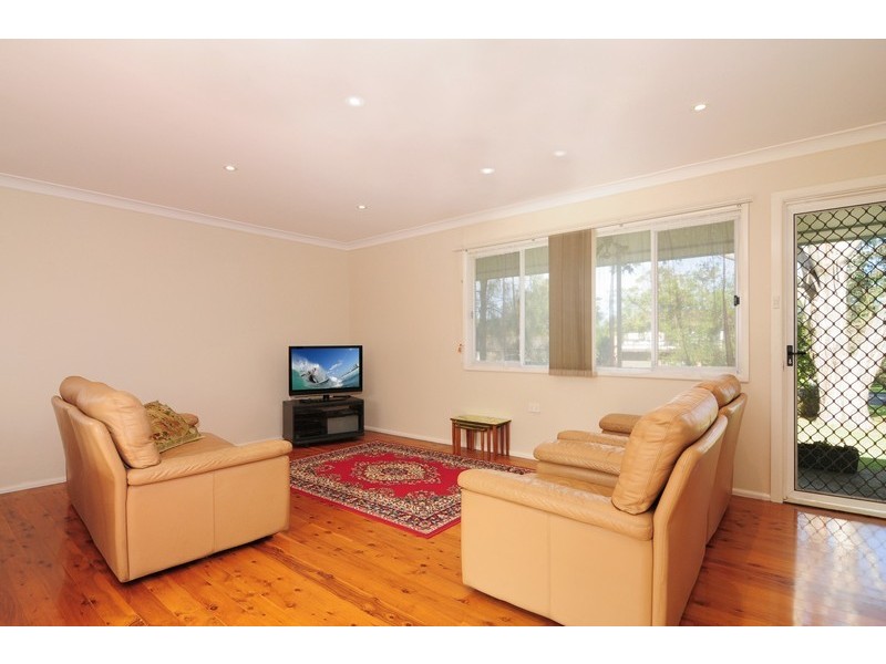 27 Otranto Avenue, Orient Point NSW 2540