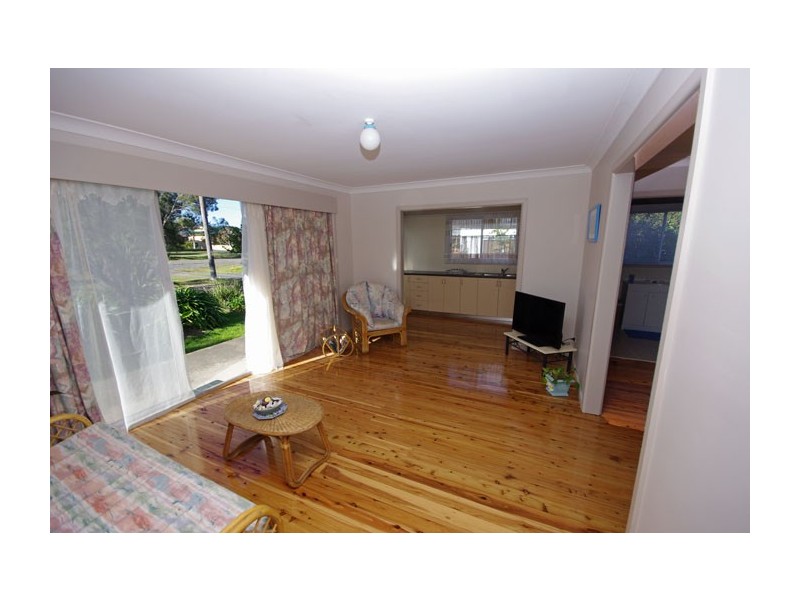 3 Prince Edward Avenue, Culburra Beach NSW 2540