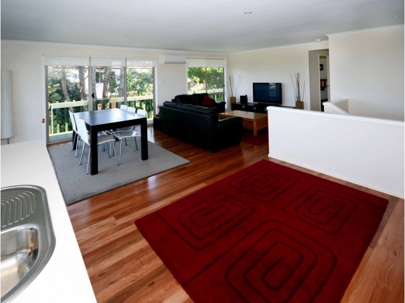 14 Greenway Road, Callala Beach NSW 2540