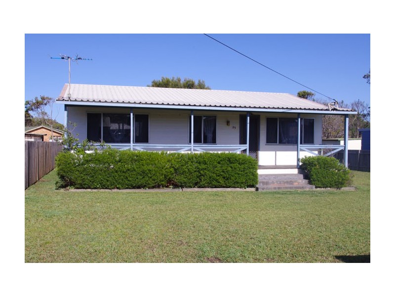25 Penguins Head Road, Culburra Beach NSW 2540