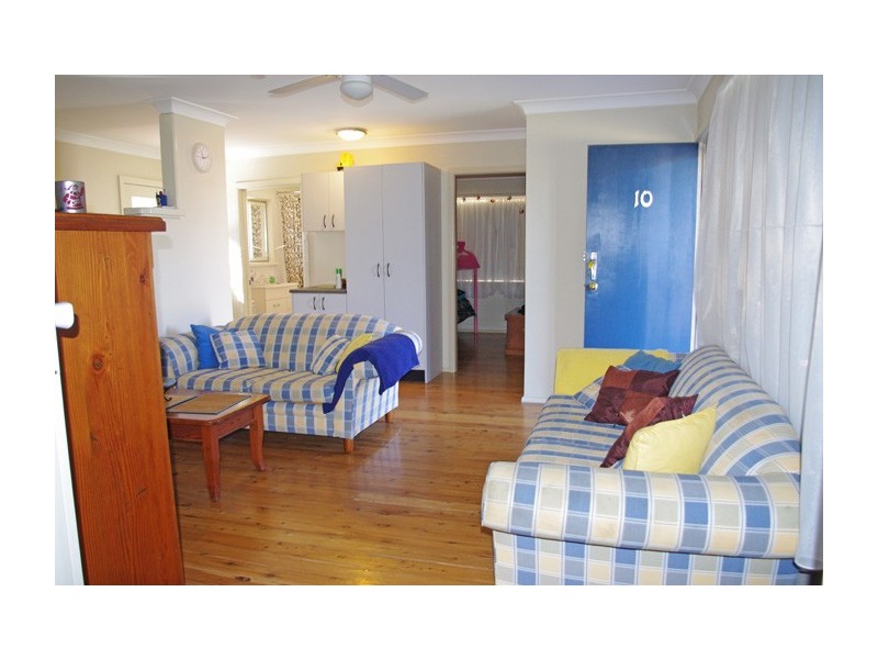 10 Carlton Crescent, Culburra Beach NSW 2540