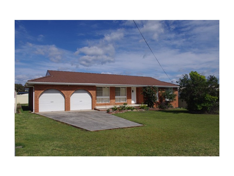 11 Allerton Avenue, Culburra Beach NSW 2540