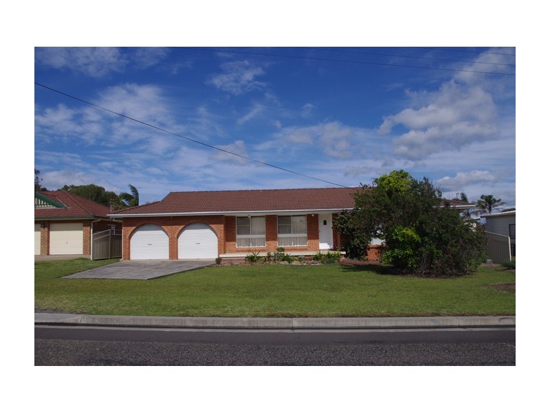 11 Allerton Avenue, Culburra Beach NSW 2540