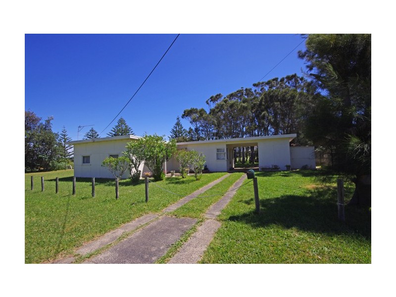 67 Eastbourne Avenue, Culburra Beach NSW 2540