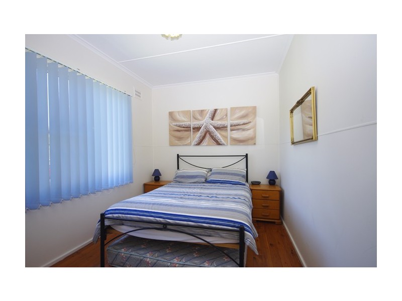 11 Farrant Avenue, Culburra Beach NSW 2540